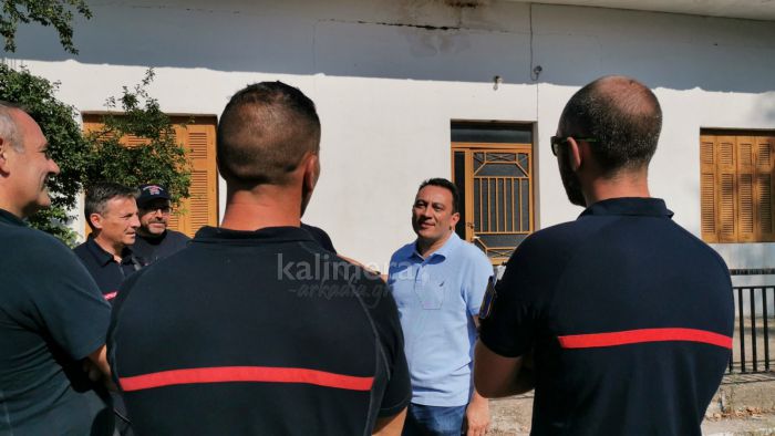 Φωτιές στη Γορτυνία | Το «ευχαριστώ» του Κώστα Βλάση στους Γάλλους πυροσβέστες (vd)