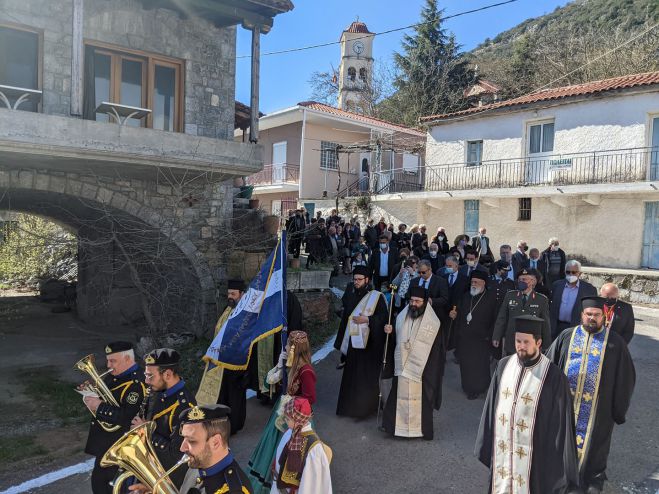 &Iota;&sigma;&tau;&omicron;&rho;&iota;&kappa;ό &gamma;&epsilon;&gamma;&omicron;&nu;ό&sigmaf; &mu;&epsilon;&gamma;ά&lambda;&eta;&sigmaf; &epsilon;&theta;&nu;&iota;&kappa;ή&sigmaf; &sigma;&eta;&mu;&alpha;&sigma;ί&alpha;&sigmaf; &epsilon;&omicron;&rho;&tau;ά&sigma;&tau;&eta;&kappa;&epsilon; &sigma;&tau;&omicron; &chi;&omega;&rho;&iota;ό &Pi;ά&pi;&alpha;&rho;&iota; &Alpha;&rho;&kappa;&alpha;&delta;ί&alpha;&sigmaf; (&epsilon;&iota;&kappa;ό&nu;&epsilon;&sigmaf;)