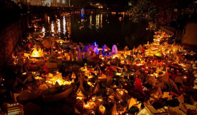 &Alpha;&gamma;ί&alpha; &Beta;&alpha;&rho;&beta;ά&rho;&alpha;: &Omicron; &theta;&rho;ύ&lambda;&omicron;&sigmaf; &kappa;&alpha;&iota; &tau;&omicron; έ&theta;&iota;&mu;&omicron; &mu;&epsilon; &tau;&alpha; &kappa;&alpha;&rho;&alpha;&beta;ά&kappa;&iota;&alpha; &tau;&omega;&nu; &epsilon;&upsilon;&chi;ώ&nu;