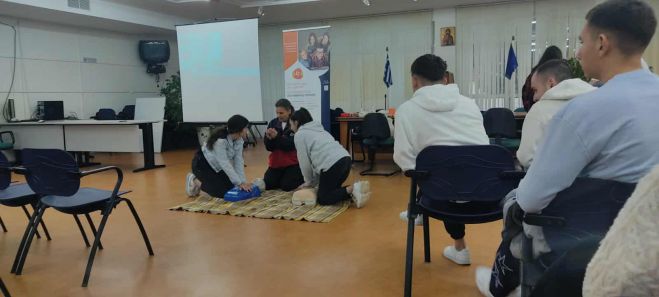 Σεμινάριο πρώτων βοηθειών στην ΕΠΑ.Σ. Μαθητείας Τρίπολης ΔΥΠΑ (εικόνες)