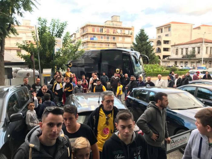 &Eta; &alpha;&nu;&alpha;&chi;ώ&rho;&eta;&sigma;&eta; &tau;&eta;&sigmaf; &Alpha;&Epsilon;&Kappa; &gamma;&iota;&alpha; &tau;&omicron; &gamma;ή&pi;&epsilon;&delta;&omicron; "&Theta;&epsilon;ό&delta;&omega;&rho;&omicron;&sigmaf; &Kappa;&omicron;&lambda;&omicron;&kappa;&omicron;&tau;&rho;ώ&nu;&eta;&sigmaf;"! (vd)