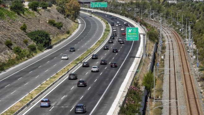 Άνοιξε η εθνική οδός Αθηνών - Κορίνθου στο ρεύμα προς Αθήνα