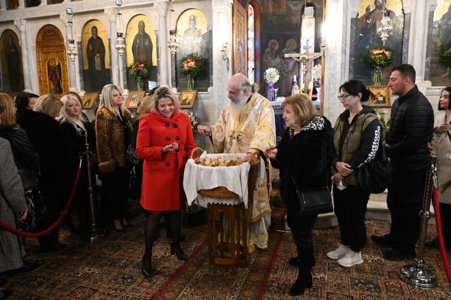 Κυριακή της Σταυροπροσκυνήσεως στη Μητρόπολη Μαντινείας και Κυνουρίας (εικόνες)