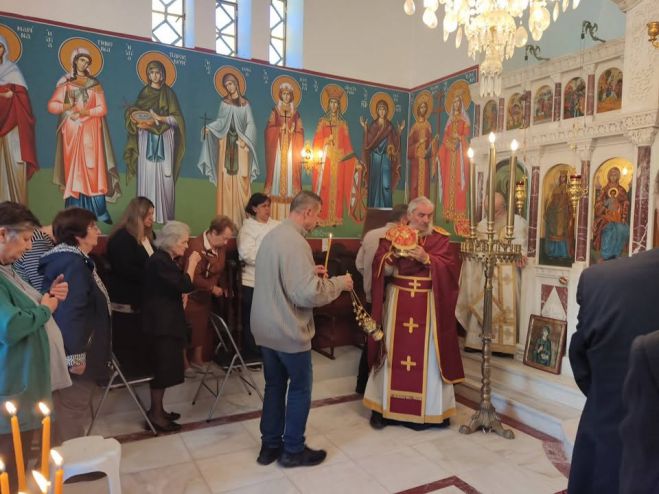 Σοφία, Πίστη, Ελπίδα και Αγάπη | Θεία Λειτουργία στο Ναό Αγίας Αικατερίνης στο Βαλτεσινίκο (εικόνες)