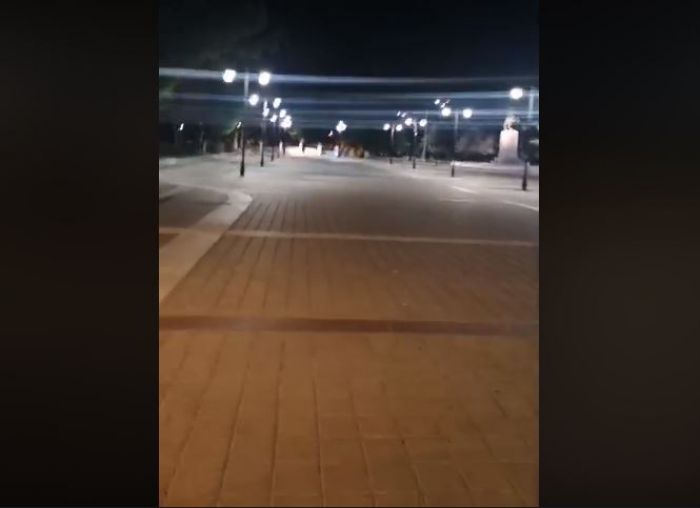 &Nu;ύ&chi;&tau;&alpha; &sigma;&tau;&eta;&nu; &Tau;&rho;ί&pi;&omicron;&lambda;&eta; | Ά&delta;&epsilon;&iota;&alpha; &eta; &pi;ό&lambda;&eta;, &epsilon;&lambda;ά&chi;&iota;&sigma;&tau;&omicron;&iota; &kappa;&upsilon;&kappa;&lambda;&omicron;&phi;&omicron;&rho;&omicron;ύ&nu; &sigma;&tau;&omicron;&upsilon;&sigmaf; &delta;&rho;ό&mu;&omicron;&upsilon;&sigmaf; (vd)