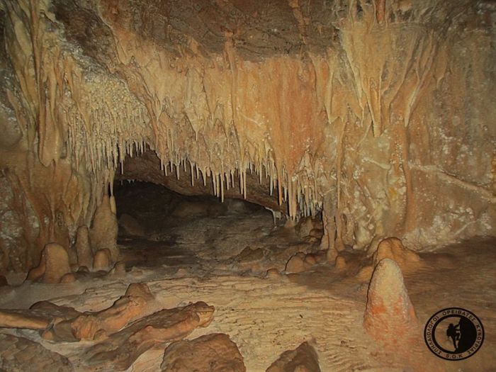 Το σπήλαιο στο Ξηροπήγαδο Κυνουρίας (εικόνες)