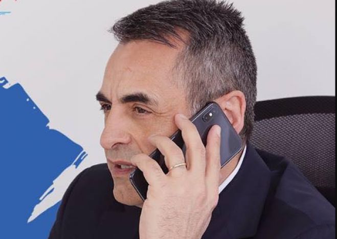 &Tau;&zeta;&iota;&omicron;ύ&mu;&eta;&sigmaf;: &laquo;Έ&sigma;&tau;&epsilon;&lambda;&nu;&epsilon; &mu;&eta;&nu;ύ&mu;&alpha;&tau;&alpha; &eta; &gamma;&upsilon;&nu;&alpha;ί&kappa;&alpha; &mu;&omicron;&upsilon; &kappa;&alpha;&iota; &mu;&omicron;&upsilon; έ&lambda;&epsilon;&gamma;&epsilon; &nu;&alpha; &mu;&eta;&nu; &nu;&epsilon;&upsilon;&rho;&iota;ά&zeta;&omega;&raquo;! (ή&chi;&omicron;&sigmaf;)