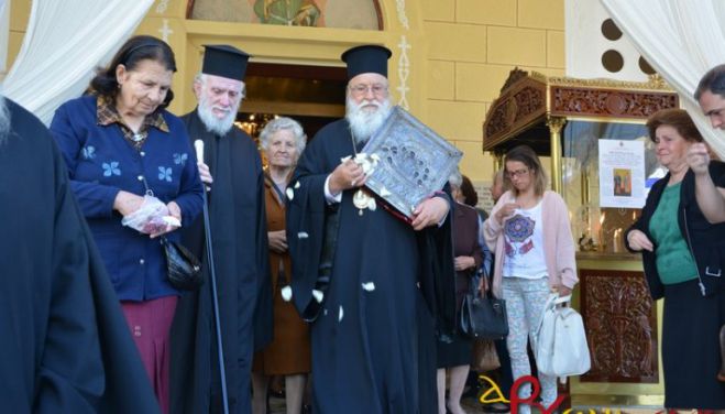 &Tau;&omicron; &Mu;&epsilon;&rho;&kappa;&omicron;&beta;&omicron;ύ&nu;&iota; &Tau;&rho;ί&pi;&omicron;&lambda;&eta;&sigmaf; &xi;&epsilon;&pi;&rho;&omicron;&beta;ό&delta;&iota;&sigma;&epsilon; &tau;&eta;&nu; &Pi;&alpha;&nu;&alpha;&gamma;ί&alpha; &Mu;&alpha;&lambda;&epsilon;&beta;ή (&epsilon;&iota;&kappa;ό&nu;&epsilon;&sigmaf;)