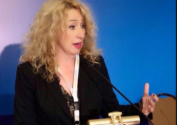 Μπούζα: "Ο κ. Περιφερειάρχης, προσπαθεί εναγώνια, να αποτινάξει τη «ρετσινιά» του υβριστή"