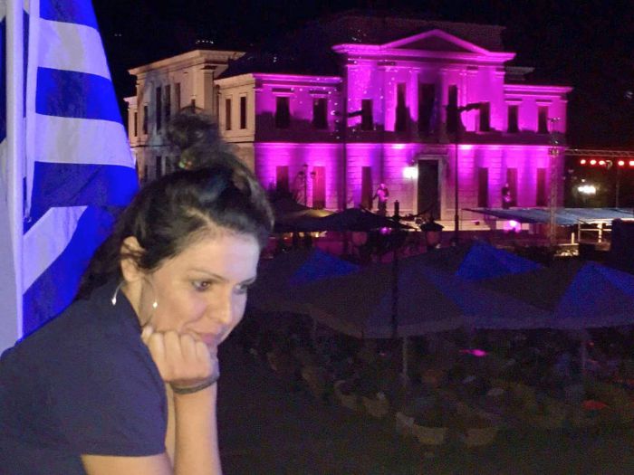 &Tau;&rho;ί&pi;&omicron;&lambda;&eta;. &Mu;&iota;&alpha; &pi;ό&lambda;&eta; &mu;&epsilon; &Iota;&sigma;&tau;&omicron;&rho;ί&alpha;