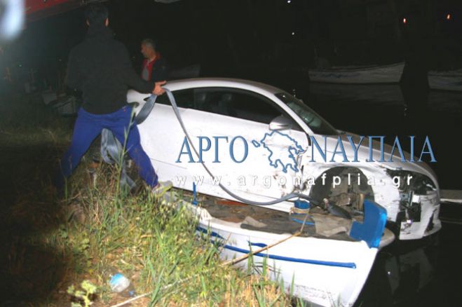 Αργολίδα - Αυτοκίνητο παραλίγο να πέσει στο ποτάμι (vd)