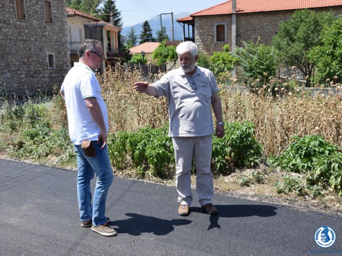 Ασφαλτοστρώθηκαν δρόμοι στο Κακούρι - Ακολουθούν έργα και σε άλλους δρόμους (vd)