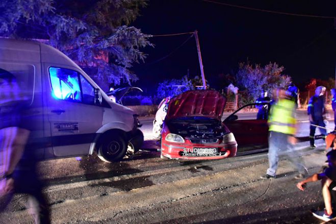 &Sigma;&omicron;&beta;&alpha;&rho;ό &tau;&rho;&omicron;&chi;&alpha;ί&omicron; &mu;&epsilon; 5 &tau;&rho;&alpha;&upsilon;&mu;&alpha;&tau;ί&epsilon;&sigmaf; &sigma;&tau;&omicron; &Nu;&alpha;ύ&pi;&lambda;&iota;&omicron; (vd)
