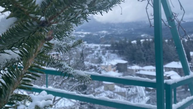 Υπέροχες εικόνες από τα χιονισμένα Μαγούλιανα!