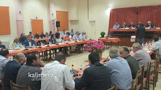 &Mu;ό&nu;&omicron; &theta;&epsilon;&tau;&iota;&kappa;ά &sigma;&chi;ό&lambda;&iota;&alpha; &gamma;&iota;&alpha; &tau;&eta; &sigma;&upsilon;&nu;&epsilon;&delta;&rho;ί&alpha;&sigma;&eta; &tau;&omicron;&upsilon; &Delta;&eta;&mu;&omicron;&tau;&iota;&kappa;&omicron;ύ &Sigma;&upsilon;&mu;&beta;&omicron;&upsilon;&lambda;ί&omicron;&upsilon; &sigma;&tau;&eta; &Nu;&epsilon;&sigma;&tau;ά&nu;&eta;