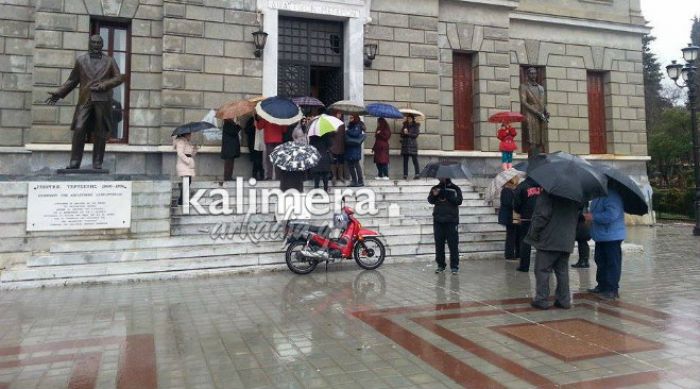 &Omicron;&mu;&alpha;&delta;&iota;&kappa;ή &mu;ή&nu;&upsilon;&sigma;&eta; &gamma;&iota;&alpha; &tau;&alpha; &sigma;&kappa;&omicron;&upsilon;&pi;ί&delta;&iota;&alpha; &kappa;&alpha;&tau;έ&theta;&epsilon;&sigma;&alpha;&nu; &kappa;ά&tau;&omicron;&iota;&kappa;&omicron;&iota; &tau;&eta;&sigmaf; &Tau;&rho;ί&pi;&omicron;&lambda;&eta;&sigmaf;!