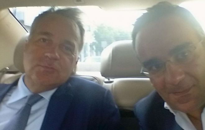 Η selfie του Κοντοζαμάνη με τον Βορίδη ... στο δρόμο προς Τρίπολη!