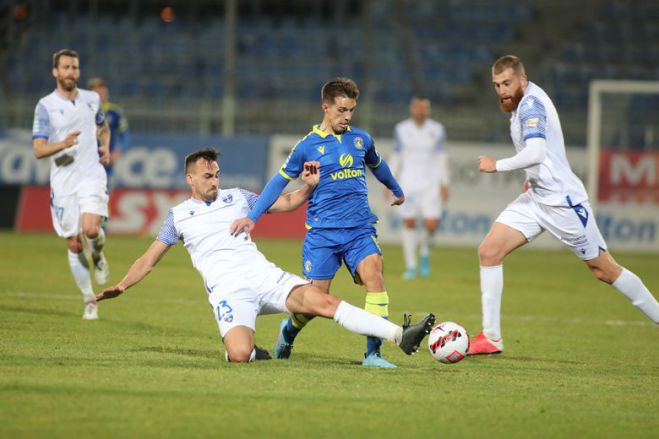 Ή&tau;&tau;&alpha; - &sigma;&omicron;&kappa; &gamma;&iota;&alpha; &tau;&omicron;&nu; &Alpha;&sigma;&tau;έ&rho;&alpha; - "&Phi;&omega;&nu;ά&zeta;&epsilon;&iota;" &gamma;&iota;&alpha; &tau;&omicron; &pi;έ&nu;&alpha;&lambda;&tau;&iota; &tau;&omicron;&upsilon; &Iota;&omega;&nu;&iota;&kappa;&omicron;ύ (vd)