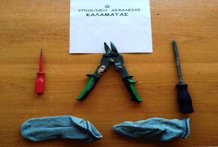 &Epsilon;&xi;&iota;&chi;&nu;&iota;ά&sigma;&tau;&eta;&kappa;&alpha;&nu; &kappa;&lambda;&omicron;&pi;έ&sigmaf; &sigma;&epsilon; &sigma;&pi;ί&tau;&iota;&alpha; &tau;&eta;&sigmaf; &Mu;&epsilon;&sigma;&sigma;&eta;&nu;ί&alpha;&sigmaf; - &Eta; &alpha;&xi;ί&alpha; &tau;&omega;&nu; &kappa;&lambda;&omicron;&pi;&iota;&mu;&alpha;ί&omega;&nu; &xi;&epsilon;&pi;&epsilon;&rho;&nu;ά &tau;&iota;&sigmaf; 18.000 &euro;