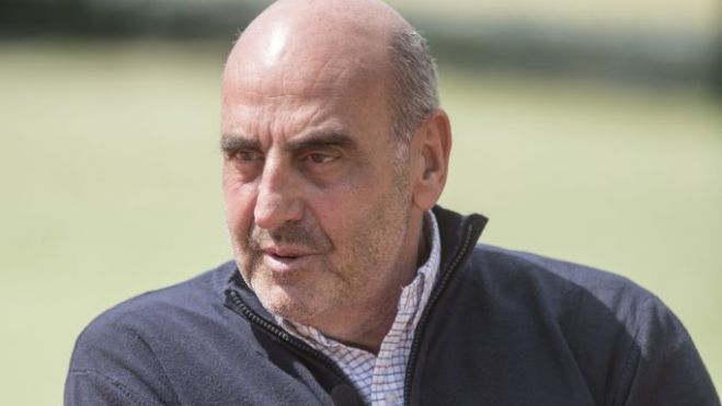 &Mu;ά&chi;&eta; &mu;&epsilon; &tau;&omicron;&nu; &kappa;&alpha;&rho;&kappa;ί&nu;&omicron; &delta;ί&nu;&epsilon;&iota; &eta; &sigma;ύ&zeta;&upsilon;&gamma;&omicron;&sigmaf; &tau;&omicron;&upsilon; &Gamma;&iota;ώ&rho;&gamma;&omicron;&upsilon; &Beta;&omicron;&upsilon;&lambda;&gamma;&alpha;&rho;ά&kappa;&eta; - &Sigma;&upsilon;&gamma;&kappa;&lambda;&omicron;&nu;&iota;&sigma;&tau;&iota;&kappa;ή &epsilon;&xi;&omicron;&mu;&omicron;&lambda;ό&gamma;&eta;&sigma;&eta; &alpha;&pi;ό &tau;&omicron;&nu; &pi;&rho;ώ&eta;&nu; &Upsilon;&pi;&omicron;&upsilon;&rho;&gamma;ό ...