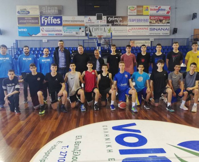 &Sigma;&tau;&eta;&nu; &Tau;&rho;ί&pi;&omicron;&lambda;&eta; &omicron; &Tau;&sigma;&alpha;&rho;&tau;&sigma;&alpha;&rho;ή&sigmaf; &gamma;&iota;&alpha; &tau;&eta;&nu; &pi;&rho;&omicron;&pi;ό&nu;&eta;&sigma;&eta; &Pi;&alpha;&mu;&pi;&alpha;ί&delta;&omega;&nu;!