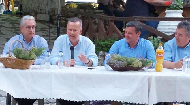 &Sigma;&kappa;&alpha;&nu;&tau;&zeta;ό&sigmaf;: "&Lambda;ό&gamma;&omega; &Tau;&alpha;&tau;&omicron;ύ&lambda;&eta;, &eta; &Beta;ό&rho;&epsilon;&iota;&alpha; &kappa;&alpha;&iota; &eta; &Nu;ό&tau;&iota;&alpha; &Kappa;&upsilon;&nu;&omicron;&upsilon;&rho;ί&alpha; έ&chi;&alpha;&sigma;&alpha;&nu; &pi;ά&nu;&omega; &alpha;&pi;ό 5.000.000 &euro; &gamma;&iota;&alpha; έ&rho;&gamma;&alpha; &kappa;&alpha;&iota; &epsilon;&pi;&iota;&chi;&omicron;&rho;&eta;&gamma;ή&sigma;&epsilon;&iota;&sigmaf;"! (vd)