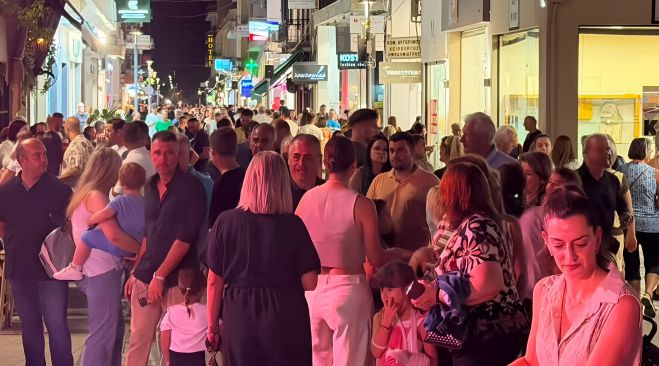 Λευκή Νύχτα στην Τρίπολη | Για απόλυτη επιτυχία μιλά ο Εμπορικός Σύλλογος! (εικόνες - βίντεο)