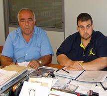 &Pi;&omicron;&lambda;&iota;&tau;&iota;&sigma;&tau;&iota;&kappa;ό &kappa;&alpha;&lambda;&omicron;&kappa;&alpha;ί&rho;&iota; &mu;&epsilon; &hellip; &delta;&epsilon;&kappa;&alpha;ή&mu;&epsilon;&rho;&omicron; &pi;&rho;&omicron;&sigma;&phi;&omicron;&rho;ώ&nu; &sigma;&tau;&eta;&nu; &Tau;&rho;ί&pi;&omicron;&lambda;&eta;! (video)