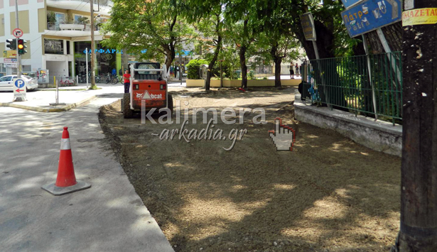 &Eta; &epsilon;&xi;έ&lambda;&iota;&xi;&eta; &tau;&omega;&nu; έ&rho;&gamma;&omega;&nu; &sigma;&tau;&eta;&nu; &Pi;&lambda;&alpha;&tau;&epsilon;ί&alpha; Ά&rho;&epsilon;&omega;&sigmaf; (&epsilon;&iota;&kappa;ό&nu;&epsilon;&sigmaf;)