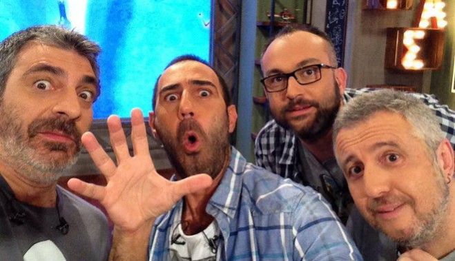 &Omicron;&iota; &laquo;&Rho;ά&delta;&iota;&omicron; &Alpha;&rho;&beta;ύ&lambda;&alpha;&raquo; &epsilon;&pi;&iota;&sigma;&tau;&rho;έ&phi;&omicron;&upsilon;&nu; &sigma;&tau;&omicron;&nu; Ant1