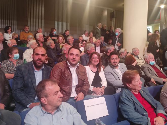 Στελέχη από το ΠΑΣΟΚ Αρκαδίας στην ομιλία Ανδρουλάκη στην Καλαμάτα (εικόνες)