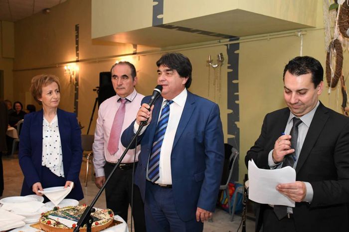 &Omicron;&iota; &Delta;&omicron;&xi;&iota;ώ&tau;&epsilon;&sigmaf; &Gamma;&omicron;&rho;&tau;&upsilon;&nu;ί&alpha;&sigmaf; έ&kappa;&omicron;&psi;&alpha;&nu; &tau;&eta;&nu; &pi;ί&tau;&alpha; &tau;&omicron;&upsilon;&sigmaf;! (&epsilon;&iota;&kappa;ό&nu;&epsilon;&sigmaf;)