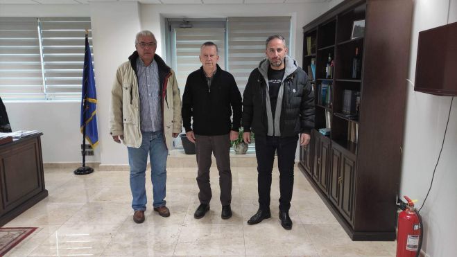&Mu;&epsilon; &Kappa;&omicron;ύ&lambda;&eta; &kappa;&alpha;&iota; &Tau;&sigma;&iota;&lambda;&iota;&mu;ί&gamma;&kappa;&rho;&alpha; &tau;&omicron;&upsilon; &Kappa;&upsilon;&nu;&eta;&gamma;&epsilon;&tau;&iota;&kappa;&omicron;ύ &Sigma;&upsilon;&lambda;&lambda;ό&gamma;&omicron;&upsilon; &sigma;&upsilon;&nu;&alpha;&nu;&tau;ή&theta;&eta;&kappa;&epsilon; &omicron; &Alpha;&nu;&tau;&iota;&pi;&epsilon;&rho;&iota;&phi;&epsilon;&rho;&epsilon;&iota;ά&rho;&chi;&eta;&sigmaf; &Sigma;&kappa;&alpha;&nu;&tau;&zeta;ό&sigmaf;