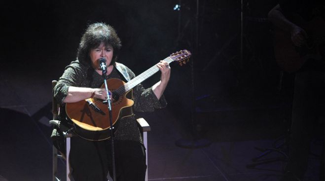 Έφυγε από τη ζωή η Αρλέτα ... (vd)