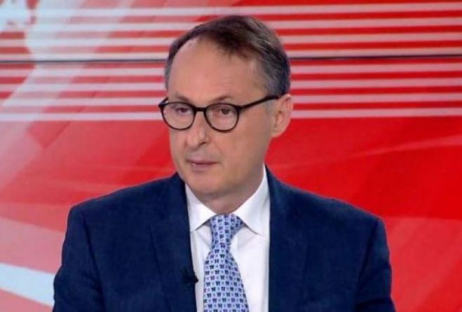 &Sigma;ύ&psi;&alpha;&sigmaf;: &laquo;&Pi;&rho;&omicron;&epsilon;&tau;&omicron;&iota;&mu;&alpha;&zeta;ό&mu;&alpha;&sigma;&tau;&epsilon; &gamma;&iota;&alpha; &tau;&omicron; &chi;&epsilon;&iota;&rho;ό&tau;&epsilon;&rho;&omicron; &sigma;&epsilon;&nu;ά&rho;&iota;&omicron; &chi;&iota;&lambda;&iota;ά&delta;&omega;&nu; &epsilon;&iota;&sigma;&alpha;&gamma;ό&mu;&epsilon;&nu;&omega;&nu; &kappa;&rho;&omicron;&upsilon;&sigma;&mu;ά&tau;&omega;&nu;&raquo; (vd)