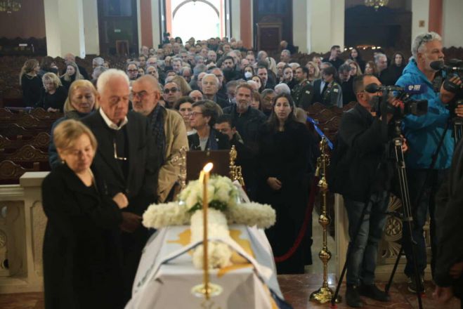 &Eta; &Kappa;ύ&pi;&rho;&omicron;&sigmaf; &alpha;&pi;&omicron;&chi;&alpha;&iota;&rho;έ&tau;&eta;&sigma;&epsilon; &tau;&omicron;&nu; &Gamma;&iota;ώ&rho;&gamma;&omicron; &Beta;&alpha;&sigma;&iota;&lambda;&epsilon;ί&omicron;&upsilon; - &Epsilon;ί&chi;&epsilon; &kappa;&alpha;&tau;&alpha;&gamma;&omega;&gamma;ή &alpha;&pi;ό &tau;&eta; &Beta;&upsilon;&tau;ί&nu;&alpha;