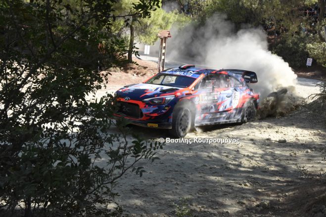 &Tau;&omicron; &Rho;ά&lambda;&lambda;&upsilon; &Alpha;&kappa;&rho;ό&pi;&omicron;&lambda;&iota;&sigmaf; &epsilon;ί&nu;&alpha;&iota; &pi;ά&lambda;&iota; &epsilon;&delta;ώ - &Phi;&omega;&tau;&omicron;&gamma;&rho;&alpha;&phi;&iota;&kappa;ά "&kappa;&lambda;&iota;&kappa;" &alpha;&pi;ό &tau;&omicron;&nu; &Beta;&alpha;&sigma;ί&lambda;&eta; &Kappa;&omicron;&upsilon;&tau;&rho;&omicron;&upsilon;&mu;ά&nu;&omicron;!