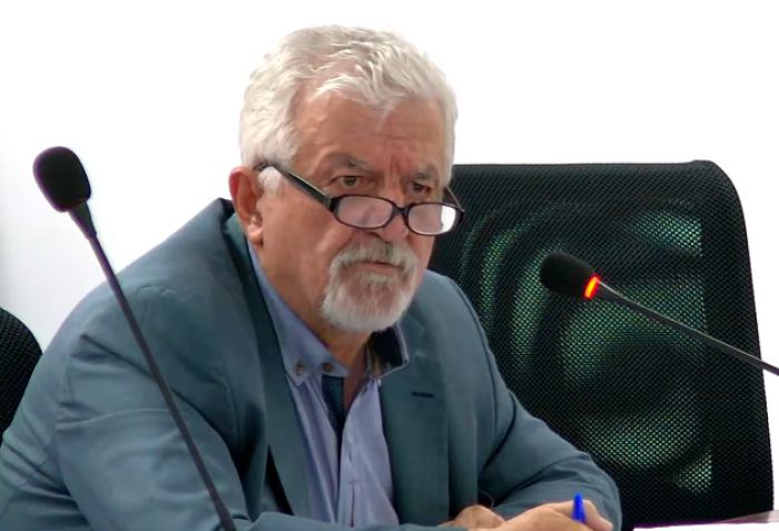 &Chi;&rho;&iota;&sigma;&tau;&omicron;&gamma;&iota;&alpha;&nu;&nu;ό&pi;&omicron;&upsilon;&lambda;&omicron;&sigmaf;: "&Omicron;&iota; &alpha;&pi;&epsilon;&iota;&lambda;έ&sigmaf; &tau;&omicron;&upsilon; &delta;&eta;&mu;ά&rho;&chi;&omicron;&upsilon; &Mu;&epsilon;&gamma;&alpha;&lambda;ό&pi;&omicron;&lambda;&eta;&sigmaf; &gamma;&iota;&alpha; &delta;&iota;ώ&xi;&epsilon;&iota;&sigmaf; &pi;&alpha;&rho;&alpha;&pi;έ&mu;&pi;&omicron;&upsilon;&nu; &sigma;&epsilon; ά&lambda;&lambda;&epsilon;&sigmaf; &epsilon;&pi;&omicron;&chi;έ&sigmaf;"