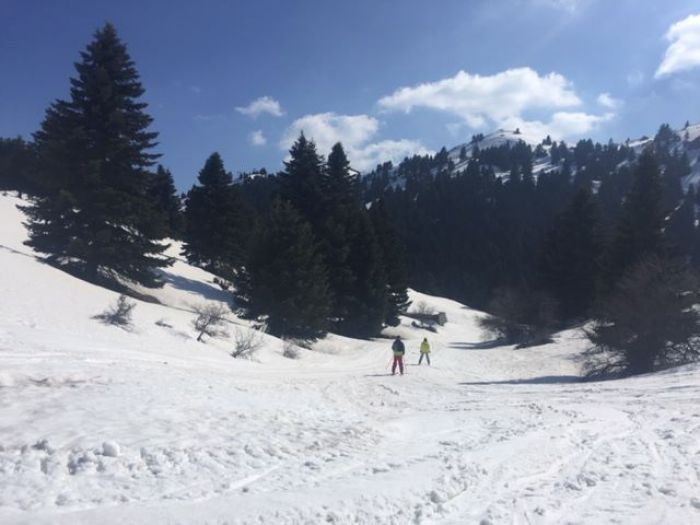 &quot;25η Μαρτίου&quot; με πολύ χιόνι να παραμένει στο Μαίναλο! (εικόνες)