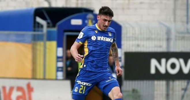 Στην πολωνική Raków Częstochowa ο Σουρλής του Αστέρα Τρίπολης