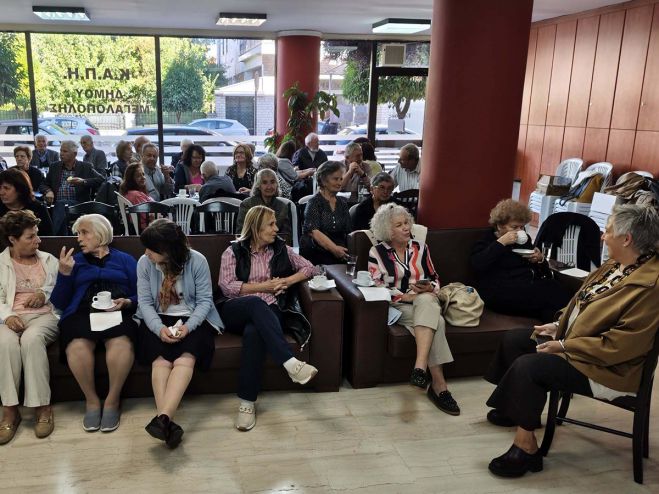 &Omicron;&iota;&kappa;&omicron;&nu;&omicron;&mu;ά&kappa;&omicron;&upsilon; &alpha;&pi;ό &tau;&omicron; &Kappa;&Alpha;&Pi;&Eta; &Mu;&epsilon;&gamma;&alpha;&lambda;ό&pi;&omicron;&lambda;&eta;&sigmaf;: &laquo;&Eta; &eta;&lambda;&iota;&kappa;ί&alpha; &delta;&epsilon;&nu; &pi;&rho;έ&pi;&epsilon;&iota; &nu;&alpha; &gamma;ί&nu;&epsilon;&tau;&alpha;&iota; &epsilon;&mu;&pi;ό&delta;&iota;&omicron; &sigma;&tau;&eta; &chi;&alpha;&rho;ά, &tau;&eta; &sigma;&upsilon;&mu;&mu;&epsilon;&tau;&omicron;&chi;ή &kappa;&alpha;&iota; &tau;&eta;&nu; &alpha;&xi;&iota;&omicron;&pi;&rho;έ&pi;&epsilon;&iota;&alpha;&raquo; (&epsilon;&iota;&kappa;ό&nu;&epsilon;&sigmaf;)