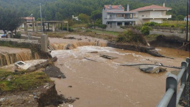 &Mu;&epsilon;&gamma;ά&lambda;&alpha; &pi;&rho;&omicron;&beta;&lambda;ή&mu;&alpha;&tau;&alpha; &sigma;&epsilon; &Epsilon;ύ&beta;&omicron;&iota;&alpha; &kappa;&alpha;&iota; &Beta;ό&lambda;&omicron; &alpha;&pi;ό &tau;&iota;&sigmaf; &pi;&lambda;&eta;&mu;&mu;ύ&rho;&epsilon;&sigmaf; - &Upsilon;&pi;&epsilon;&rho;&chi;&epsilon;ί&lambda;&iota;&sigma;&epsilon; &pi;ά&lambda;&iota; &omicron; &Kappa;&rho;&alpha;&upsilon;&sigma;ί&delta;&omega;&nu;&alpha;&sigmaf; - &Chi;&omega;&rho;ί&sigmaf; &omicron;&delta;&iota;&kappa;ή &pi;&rho;ό&sigma;&beta;&alpha;&sigma;&eta; &tau;&omicron; &Nu;ό&tau;&iota;&omicron; &Pi;ή&lambda;&iota;&omicron;