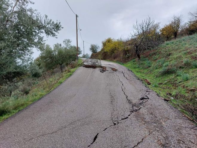 &quot;Άνοιξε&quot; ο δρόμος ανάμεσα σε Βούτσι και Μοναστηράκι στη Γορτυνία