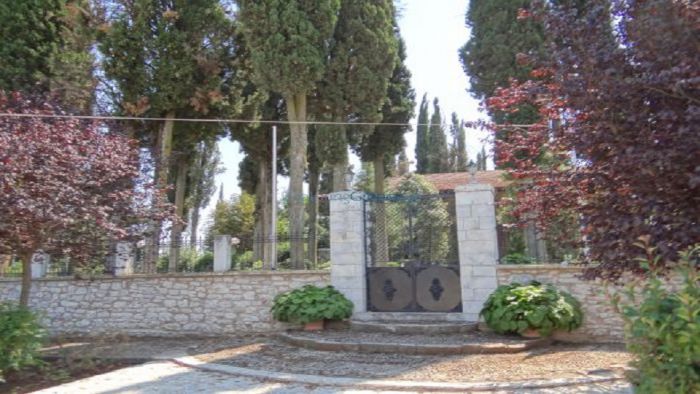 &Epsilon;&omicron;&rho;&tau;ά&zeta;&epsilon;&iota; &omicron; Ά&gamma;&iota;&omicron;&sigmaf; &Iota;&omega;ά&nu;&nu;&eta; &omicron; &Pi;&rho;&omicron;&delta;&rho;ό&mu;&omicron;&sigmaf; ( &Nu;&eta;&sigma;&tau;&epsilon;&upsilon;&tau;ή&sigmaf;) &sigma;&tau;&omicron;&upsilon; &Theta;ά&nu;&alpha;