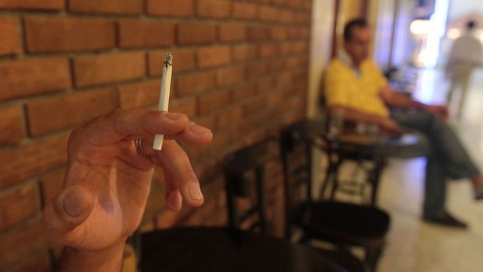 Νέα έρευνα | Μεγαλύτερο κίνδυνο για λοίμωξη COVID-19 έχουν οι καπνιστές