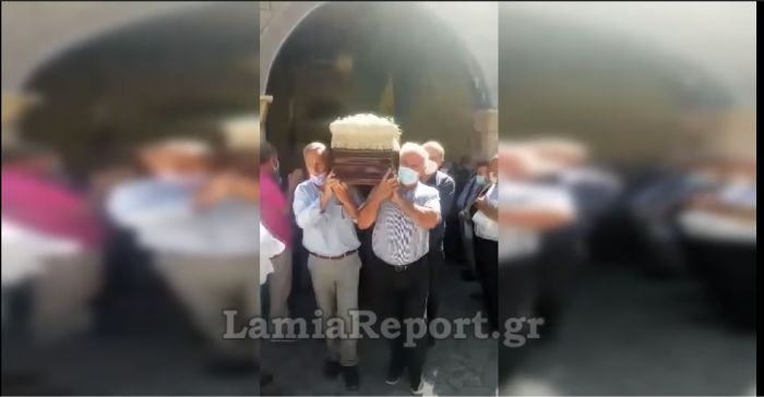 &Mu;&epsilon; &kappa;&lambda;&alpha;&rho;ί&nu;&alpha; &kappa;&alpha;&iota; &tau;&rho;&alpha;&gamma;&omicron;ύ&delta;&iota;&alpha; &tau;&omicron; &tau;&epsilon;&lambda;&epsilon;&upsilon;&tau;&alpha;ί&omicron; "&alpha;&nu;&tau;ί&omicron;" &sigma;&tau;&omicron; &mu;&epsilon;&gamma;ά&lambda;&omicron; &Alpha;&nu;&delta;&rho;έ&alpha; &Tau;&sigma;&alpha;&omicron;ύ&sigma;&eta; (vd)