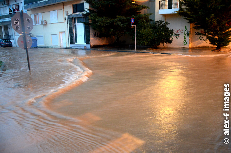 Δύο λύσεις εξετάζονται για να μην πνιγεί ξανά στις πλημμύρες η Τρίπολη! (video)