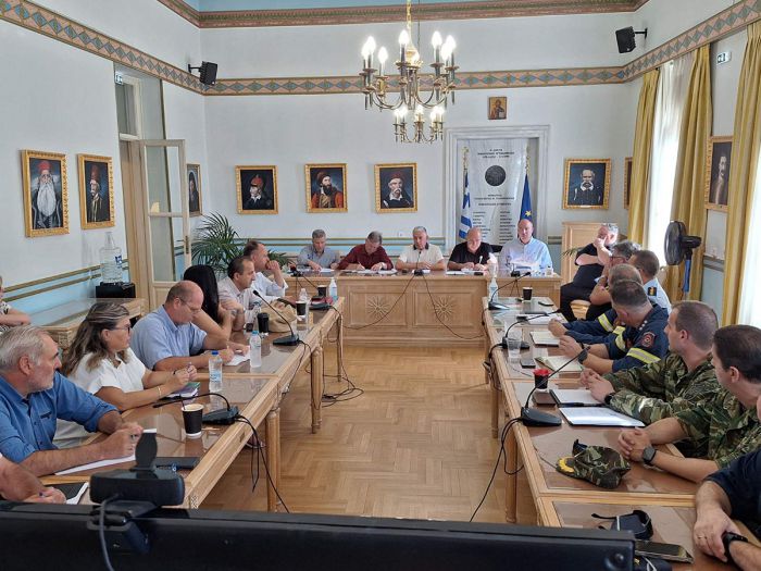 Τρίπολη | Συνεδρίασε το Συντονιστικό της Περιφέρειας Πελοποννήσου - Αντιπλημμυρικές παρεμβάσεις και συνεργασία φορέων