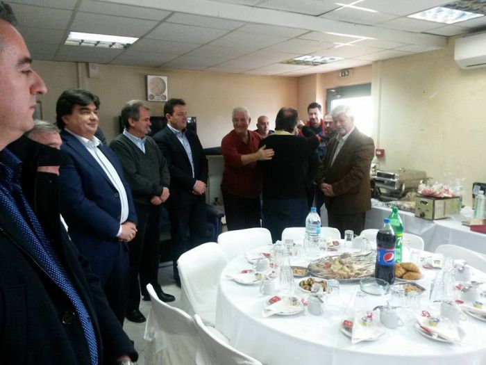 Οι εργαζόμενοι του ΕΚΑΒ Τρίπολης έκοψαν την πίτα τους! (εικόνες)