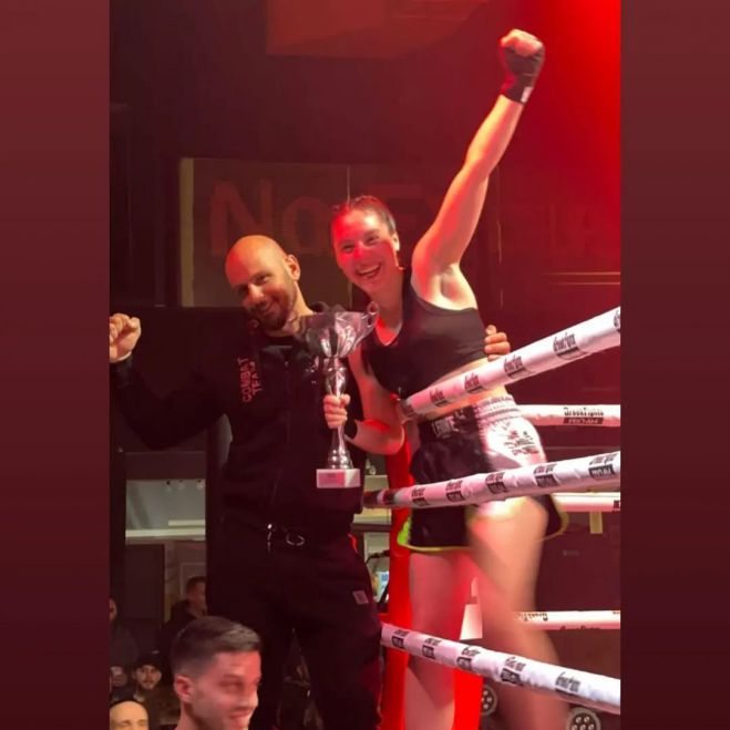 &Nu;&iota;&kappa;ή&tau;&rho;&iota;&alpha; &eta; &Tau;&alpha;&mu;&pi;ά&kappa;&omicron;&upsilon; &alpha;&pi;ό &tau;&eta;&nu; &Tau;&rho;ί&pi;&omicron;&lambda;&eta; &sigma;&tau;&eta;&nu; &delta;&iota;&omicron;&rho;&gamma;ά&nu;&omega;&sigma;&eta; "Greek fight pro am"